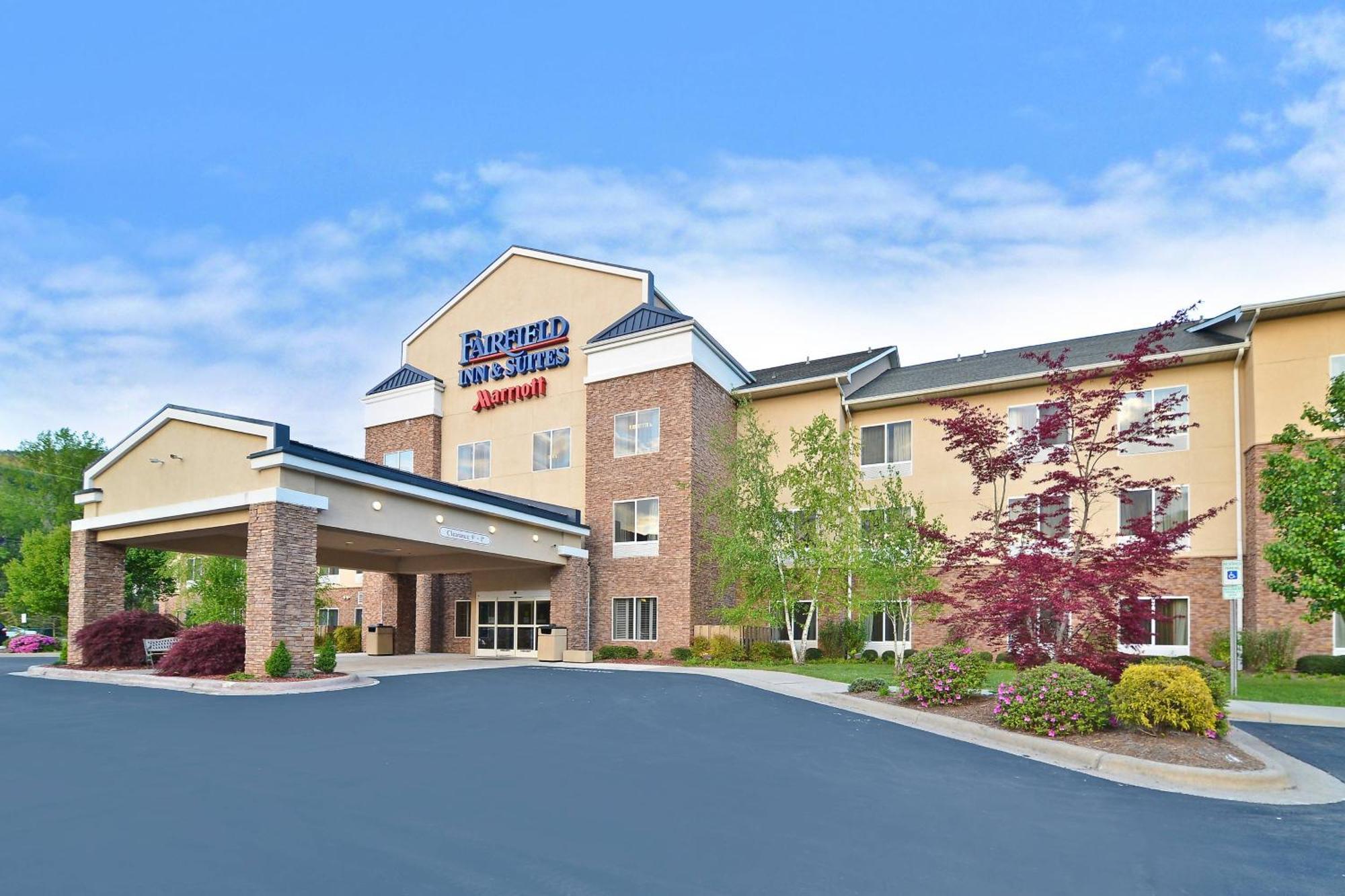 Fairfield Inn & Suites Cherokee Exterior photo